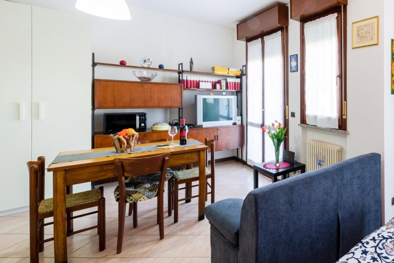 Parma Fiere Studio Con Parcheggio E Balcone Apartment Exterior photo
